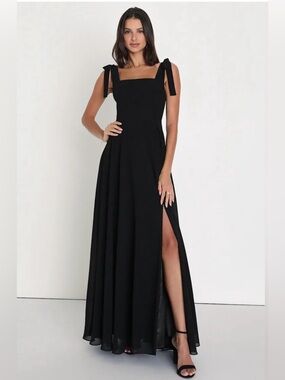 NWT Lulu's Love Me Forever Black Tie-Shoulder Maxi Dress with Front Slit.